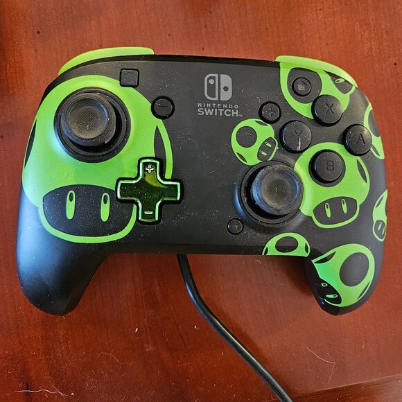 Nintendo Switch I-UP Glow In the Dark Rematch Controller. -- ITEM #1947 - Picture 1 of 3
